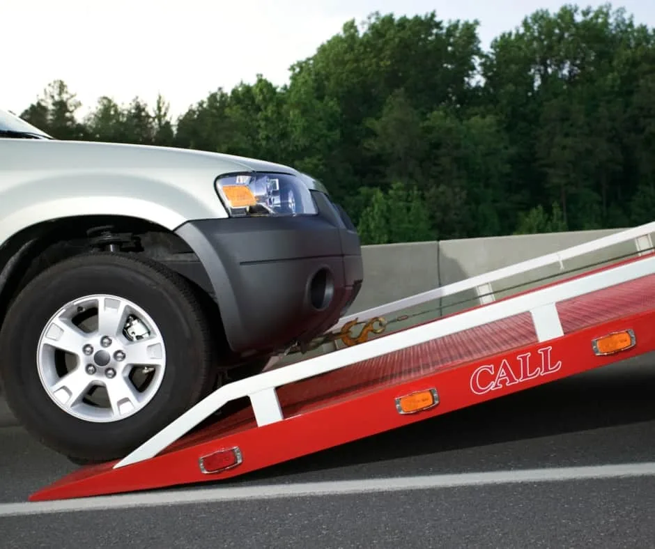 Laval local tow truck on residential street